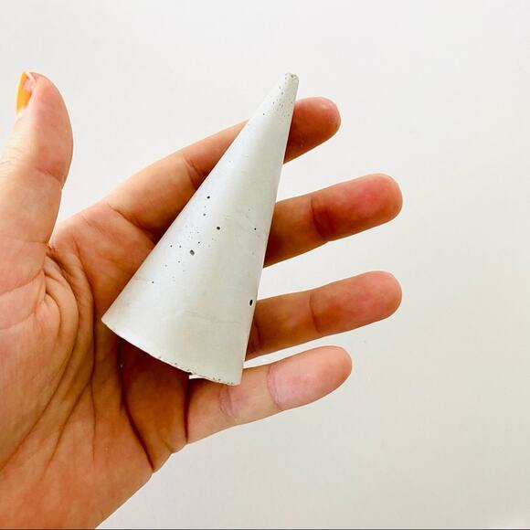 NEW Handmade Grey Concrete Natural Cone Jewelry Ring Holder Home Accent Decor - Picture 3 of 5